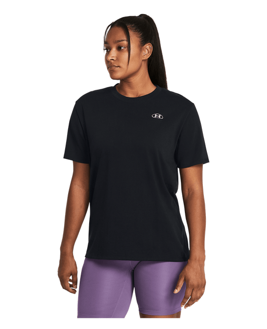 Under Armour Apparel Women's UA Heavyweight Embroidered Patch Boyfriend Oversized Short Sleeve